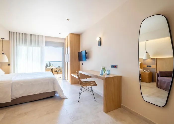 Elixia Apartman Toló